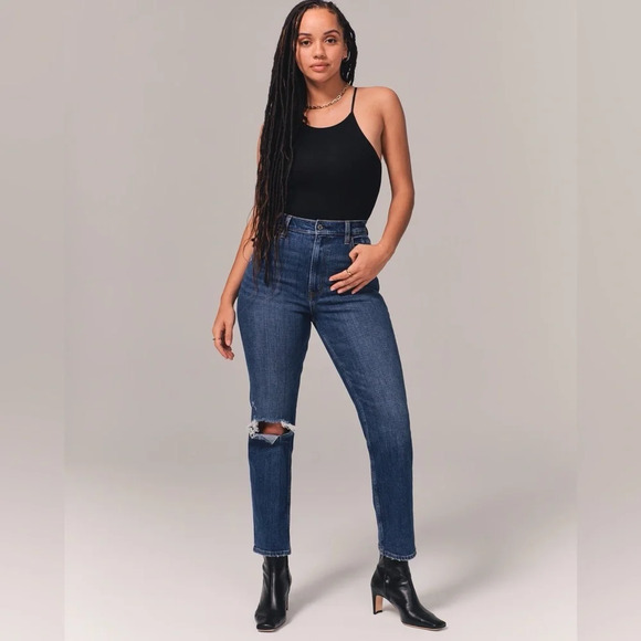 Abercrombie & Fitch Curve Love Ultra High Rise Ankle Straight Jean/Blue, 16886 - Picture 1 of 15